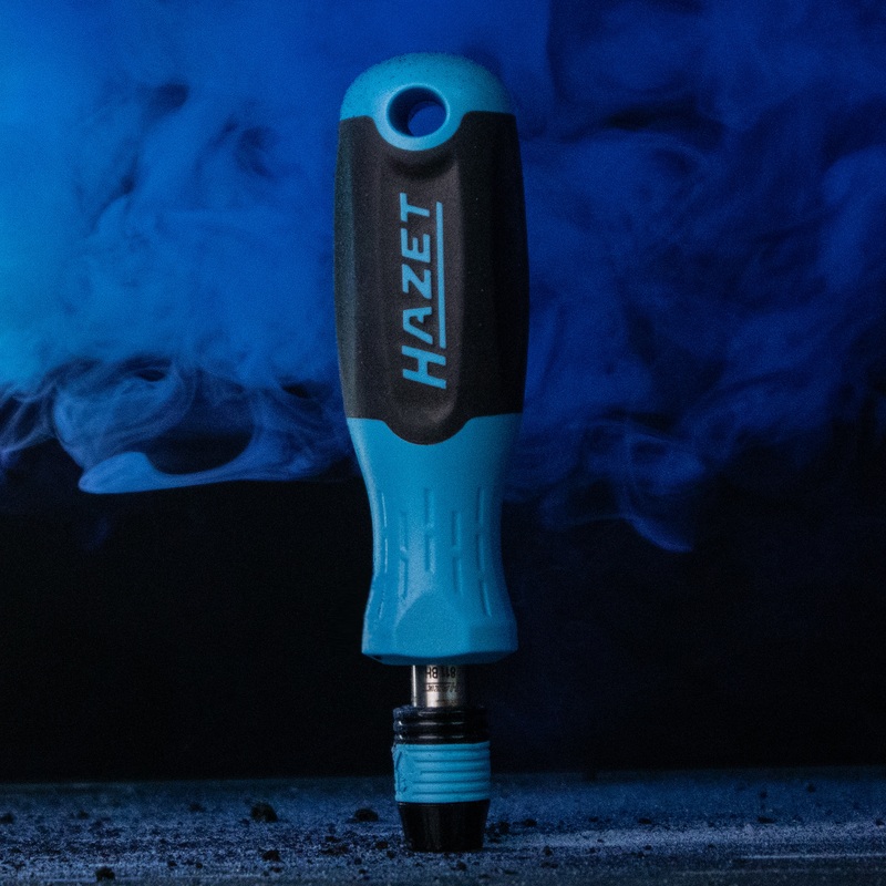 Hazet 811BH 1/4" Locking Bit Holding Screwdriver with 3K Handle, 136 mm