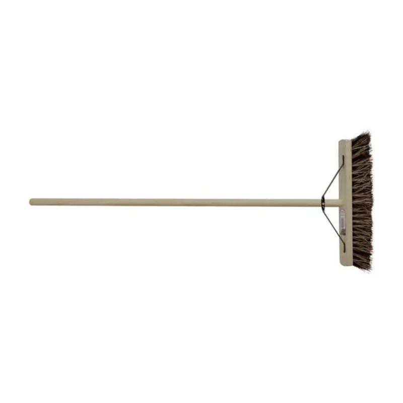 Bentley 18in Bassine Broom Complete With Stale And Metal Stay